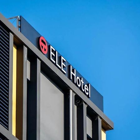 Ele Hotel Kuzuha Hirakata Ngoại thất bức ảnh